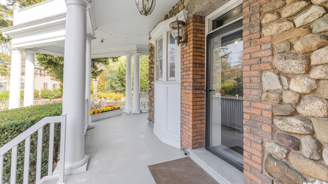 Photo of Outdoor in Montebello