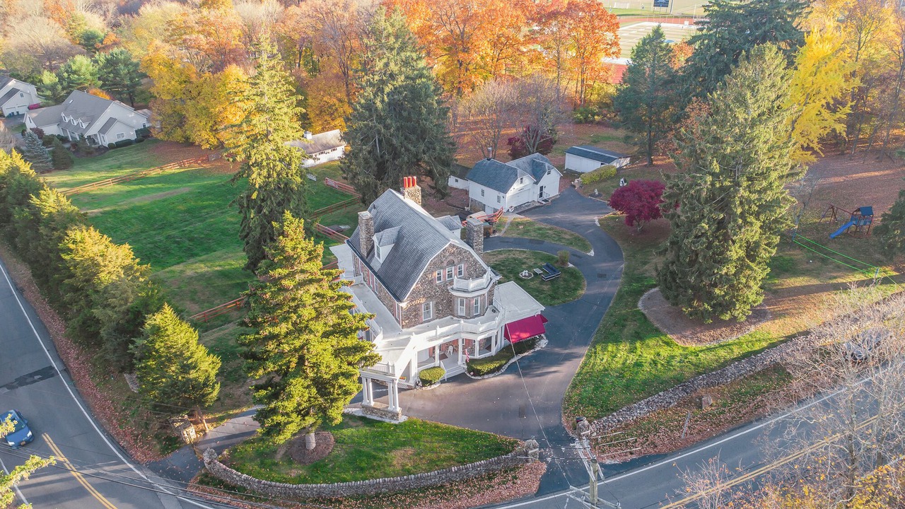 Photo of Outdoor in Montebello