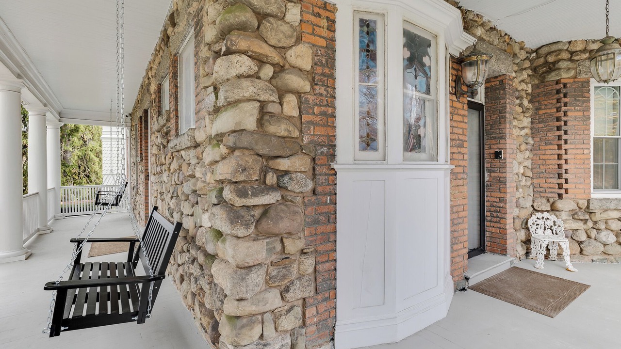 Photo of Patio Balcony in Montebello