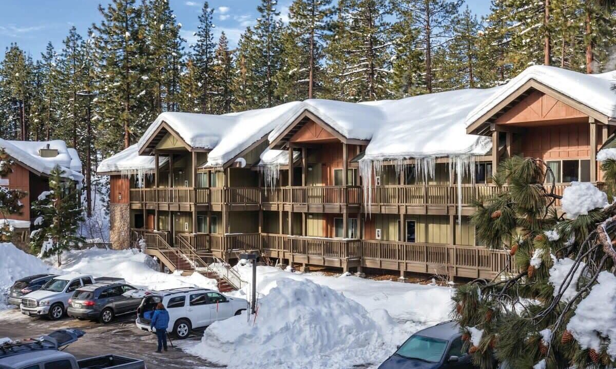 Photo of Outdoor in Round Hill Village