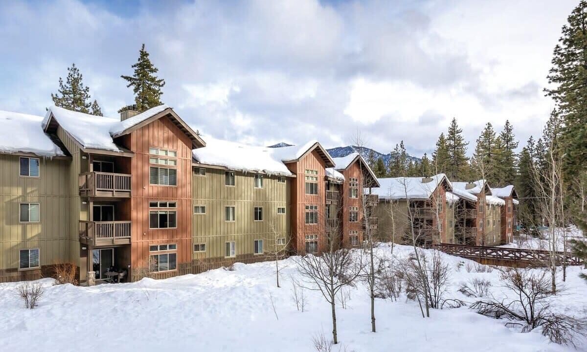 Photo of Outdoor in Round Hill Village