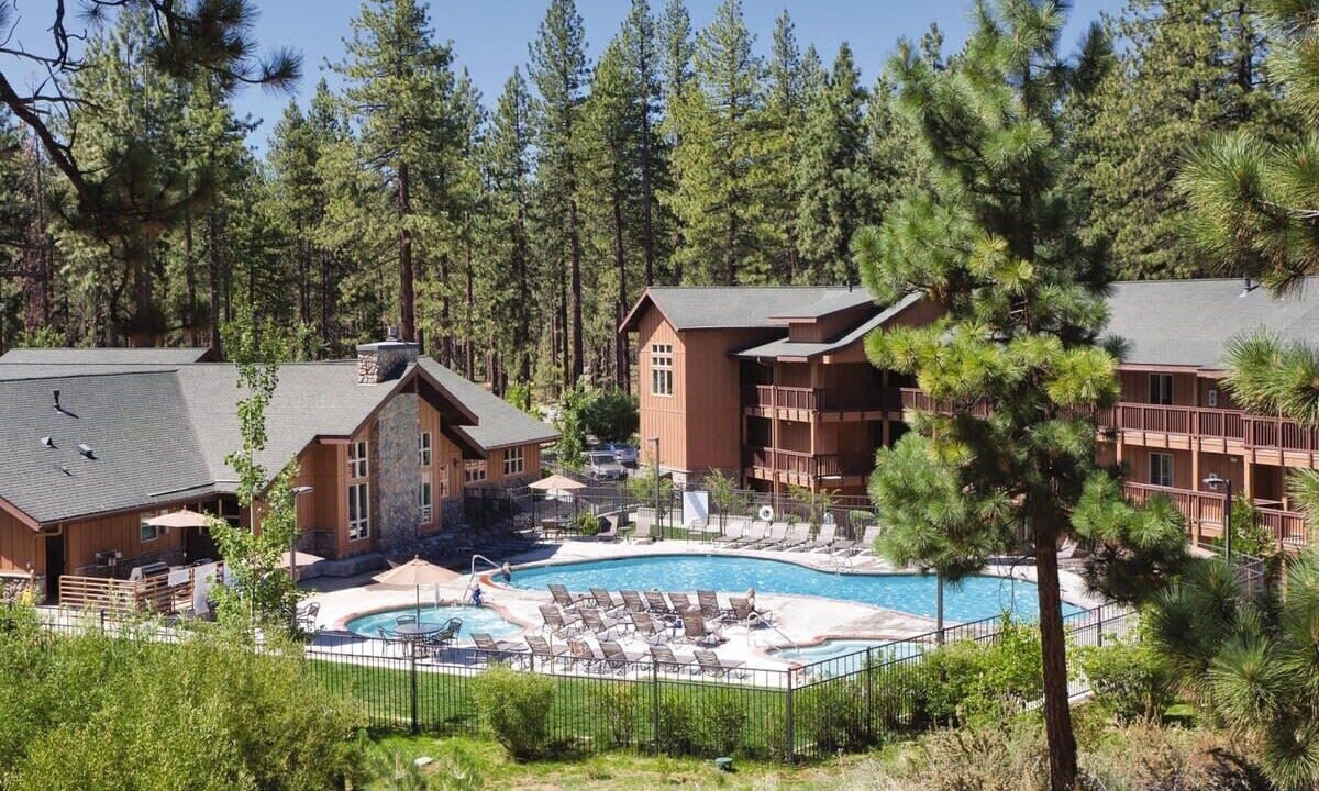 Photo of Outdoor in Round Hill Village