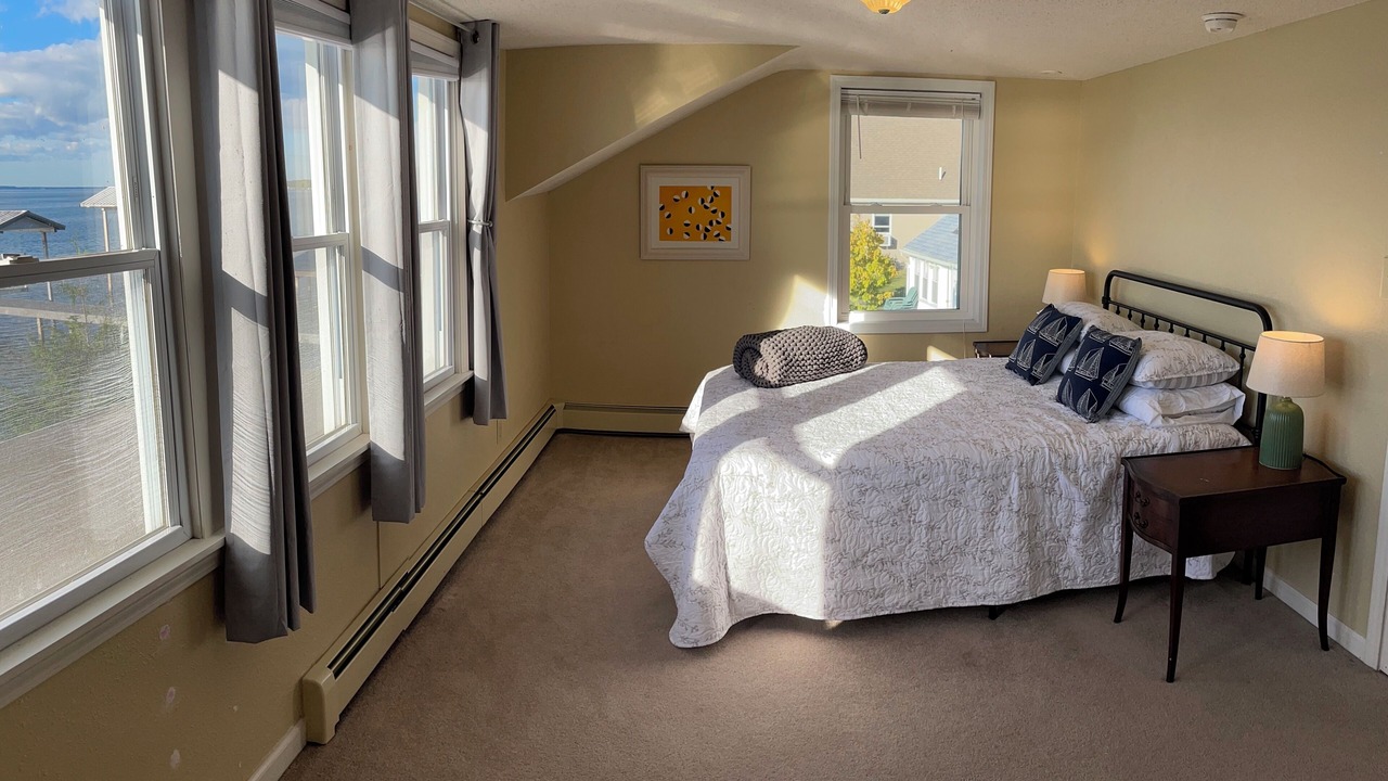 Photo of Bedroom in Oaks Corners