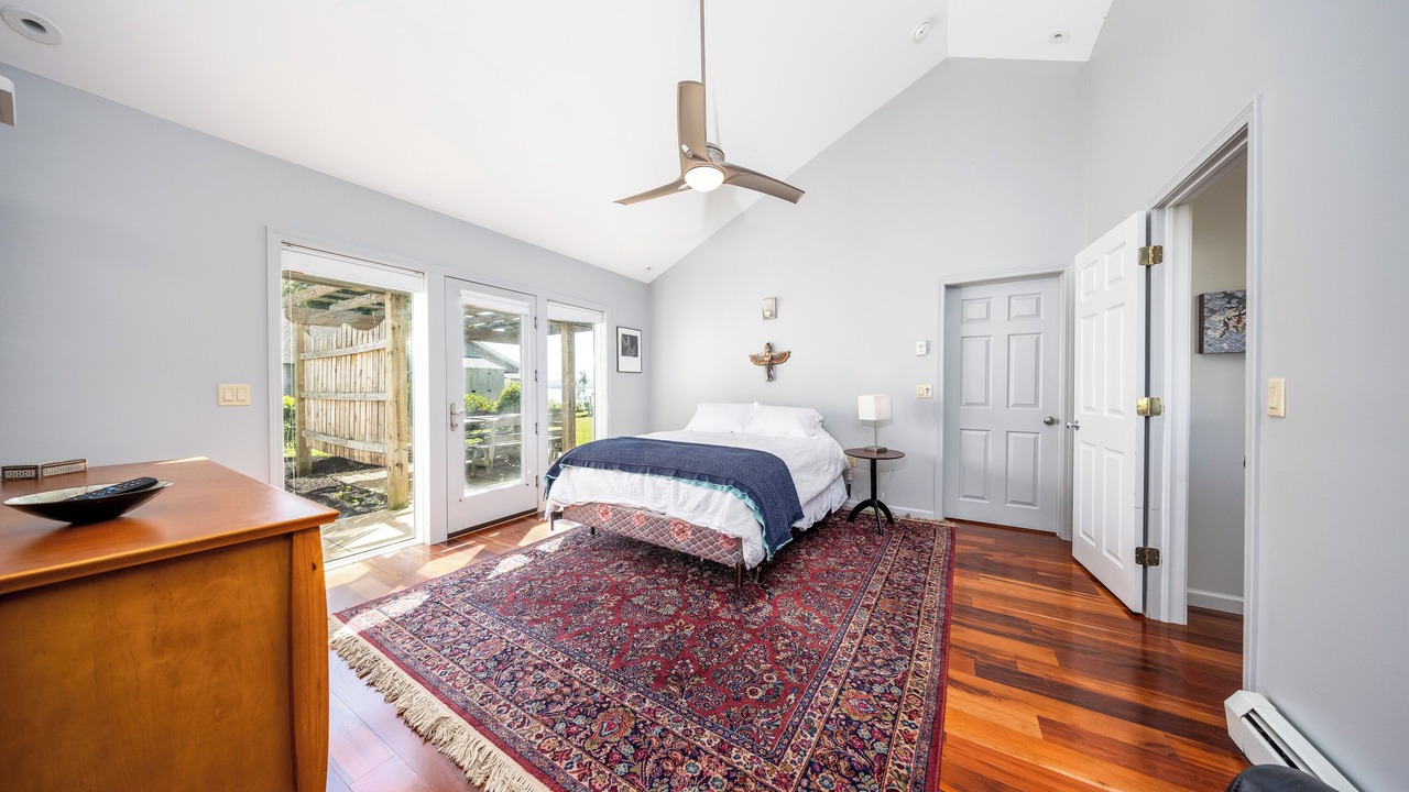 Photo of Bedroom in Oaks Corners
