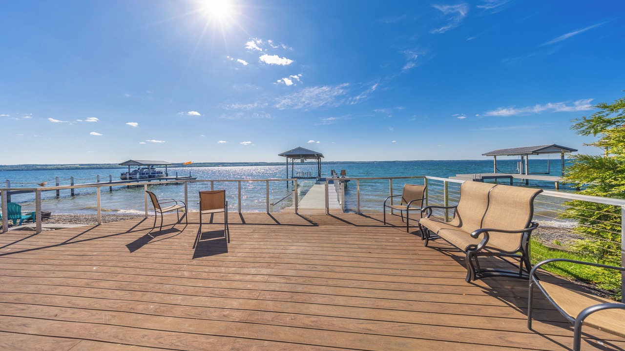 Photo of Patio Balcony in Oaks Corners