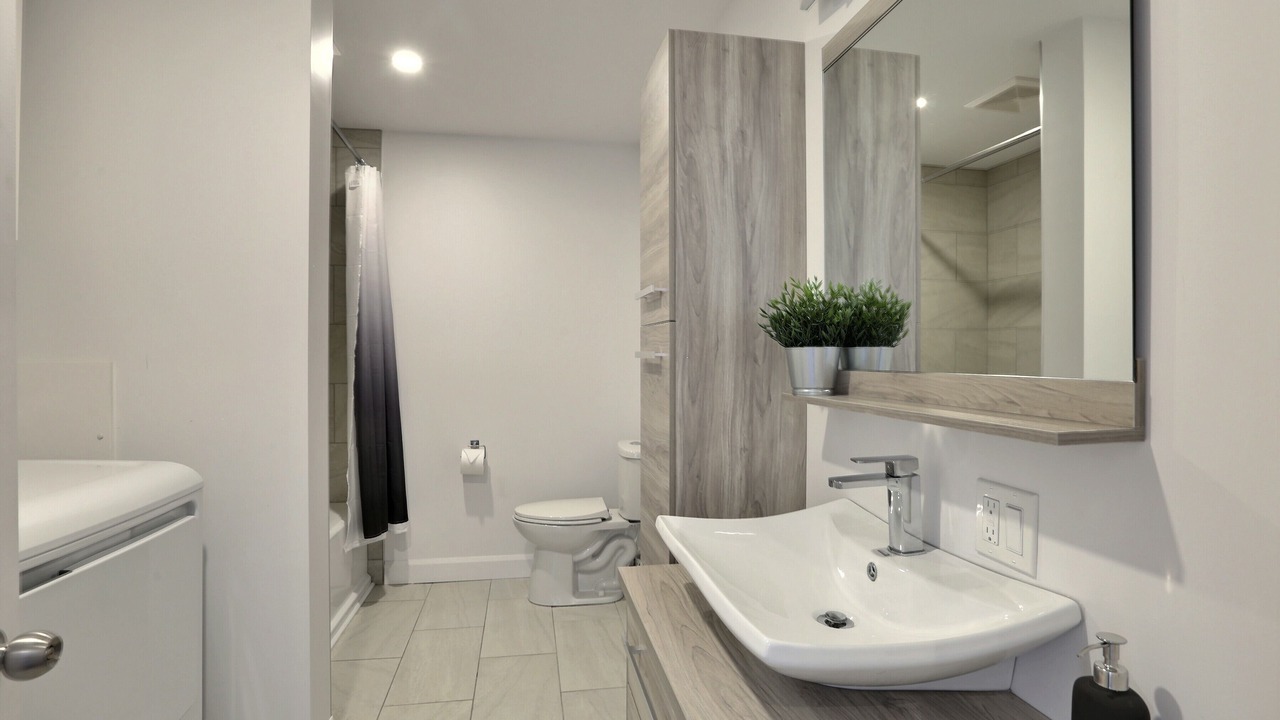 Photo of Bathroom in Desjardins