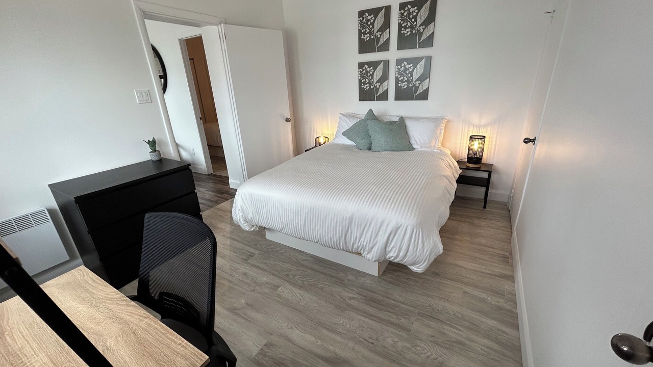 Photo of Bedroom in Levis