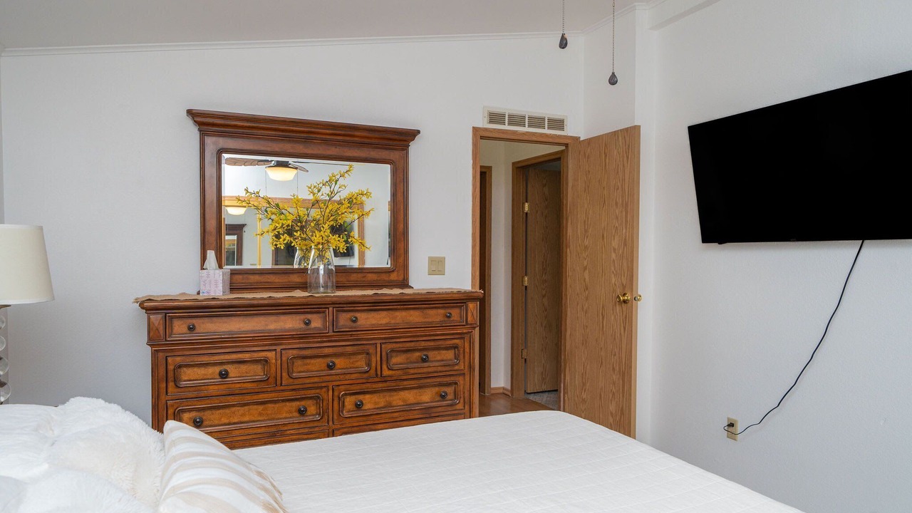 Photo of Bedroom in Parker Strip