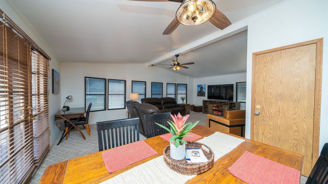 Photo of Livingroom in Parker Strip
