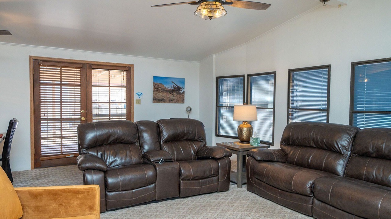 Photo of Livingroom in Parker Strip