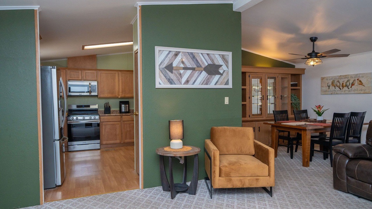 Photo of Livingroom in Parker Strip