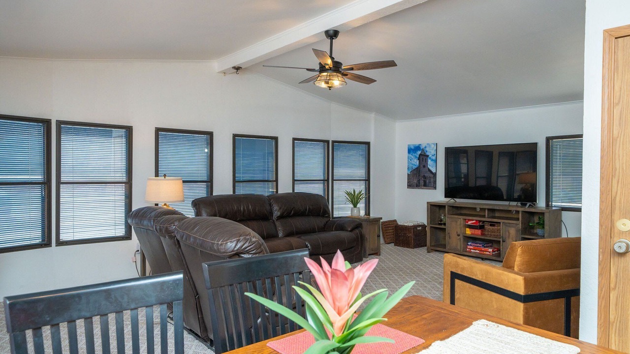 Photo of Livingroom in Parker Strip