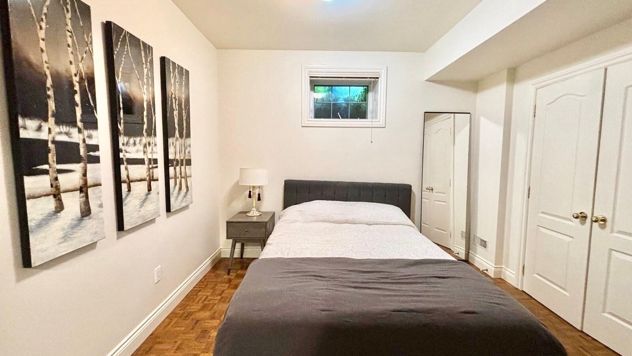 Photo of Bedroom in Thornhill