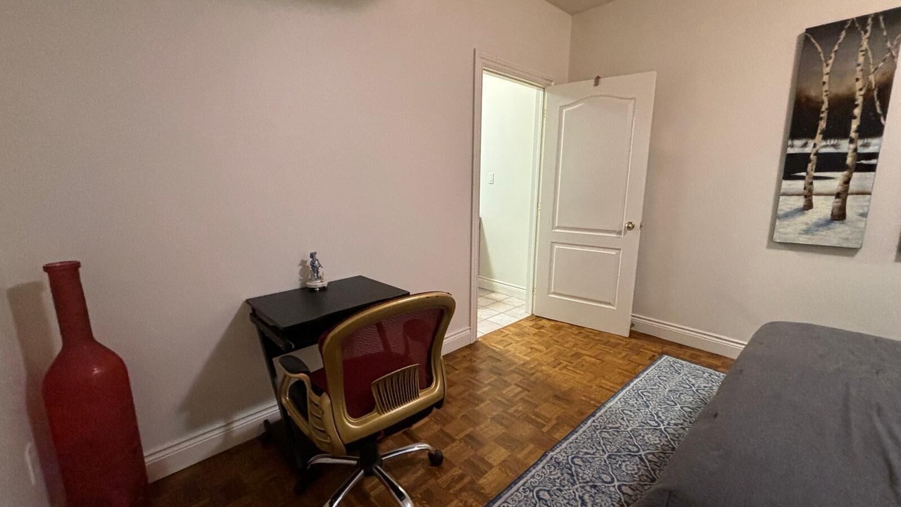 Photo of Bedroom in Thornhill