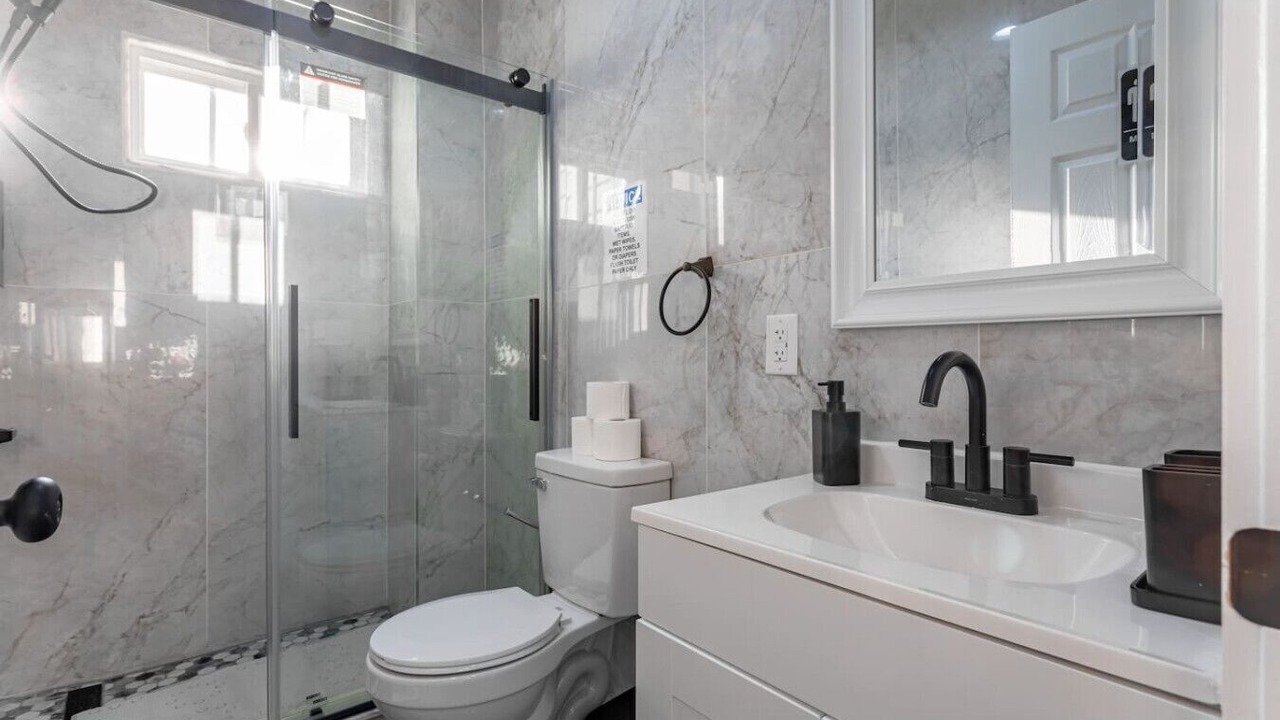 Photo of Bathroom in Constable Hook