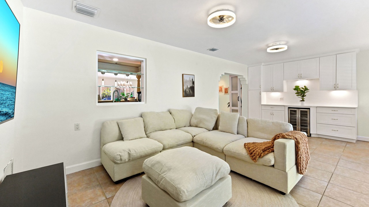 Photo of Livingroom in Wilton Manors