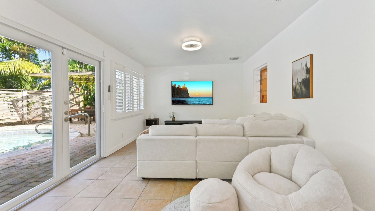Photo of Livingroom in Wilton Manors