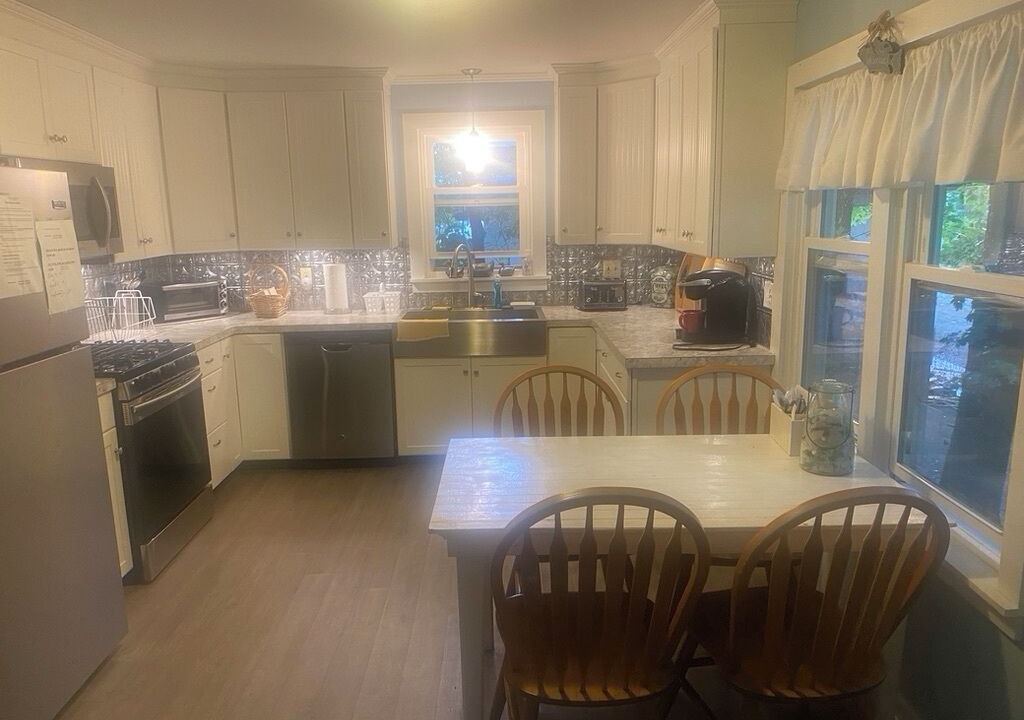 Photo of Kitchen in Angola on the Lake