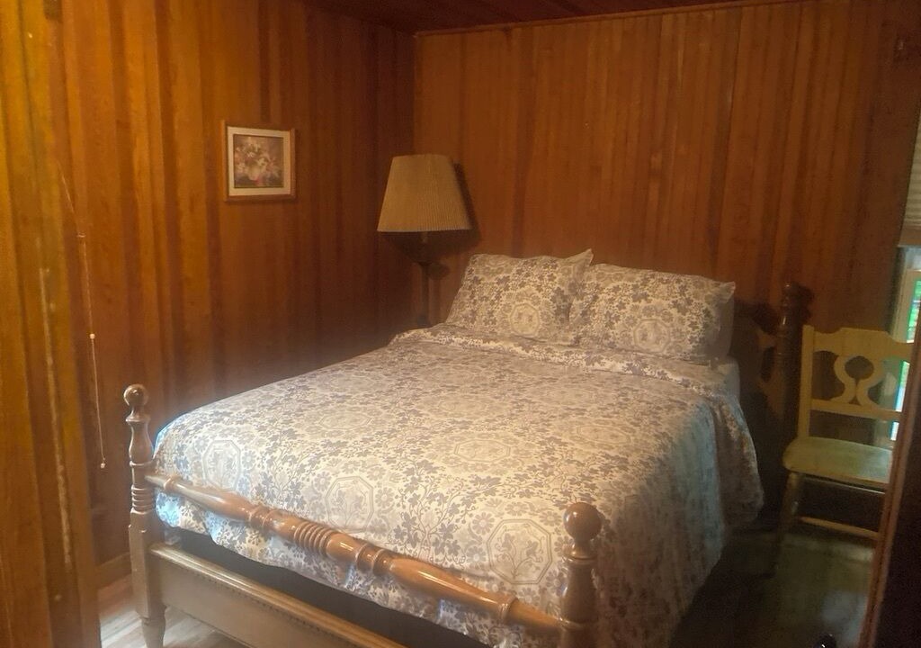 Photo of Bedroom in Angola on the Lake
