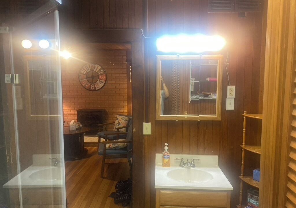 Photo of Bathroom in Angola on the Lake