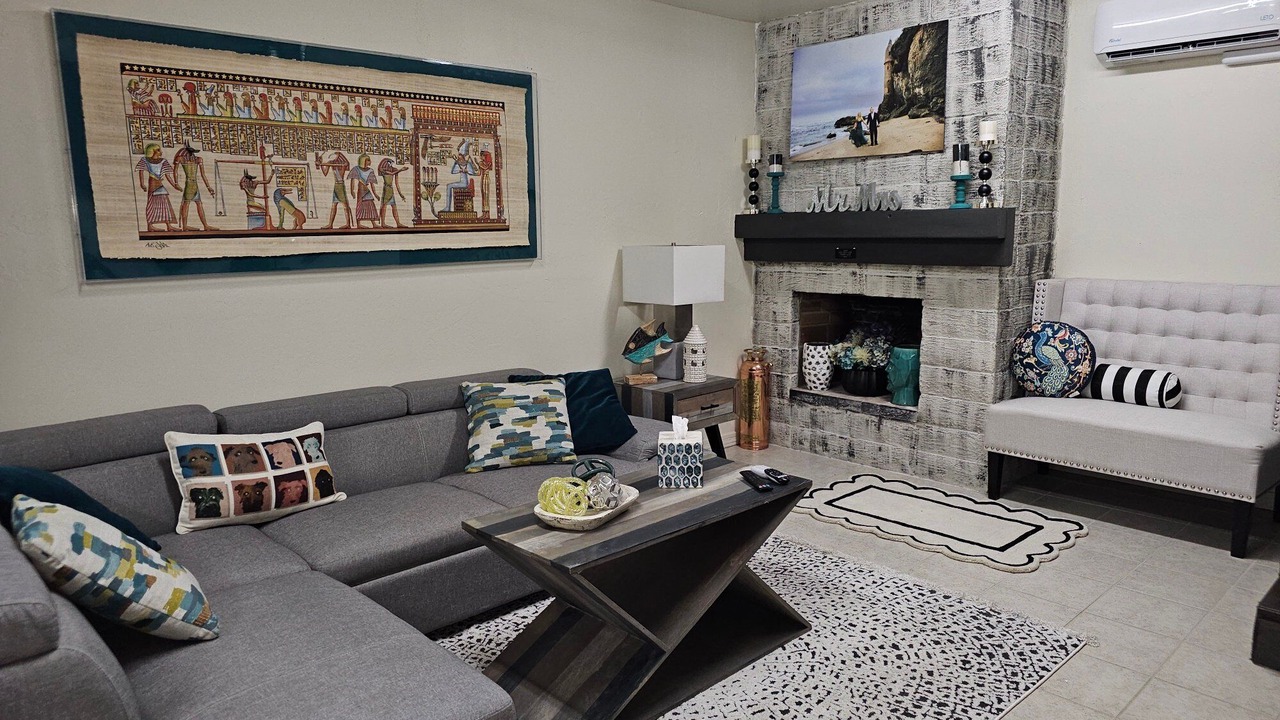 Photo of Livingroom in Parker