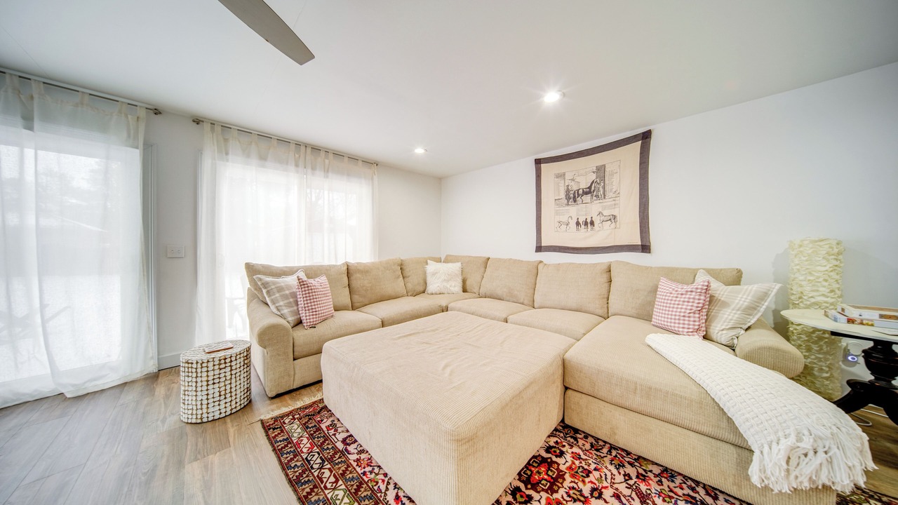Photo of Livingroom in Westfield