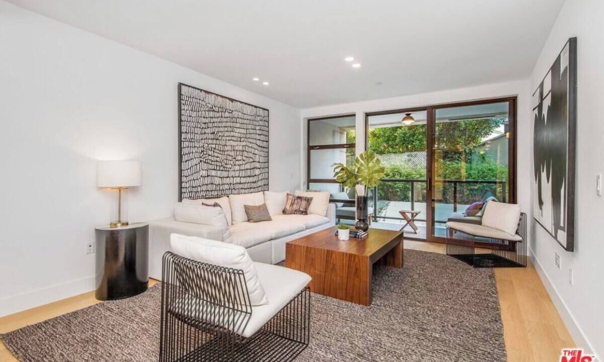 Photo of Livingroom in Westwood
