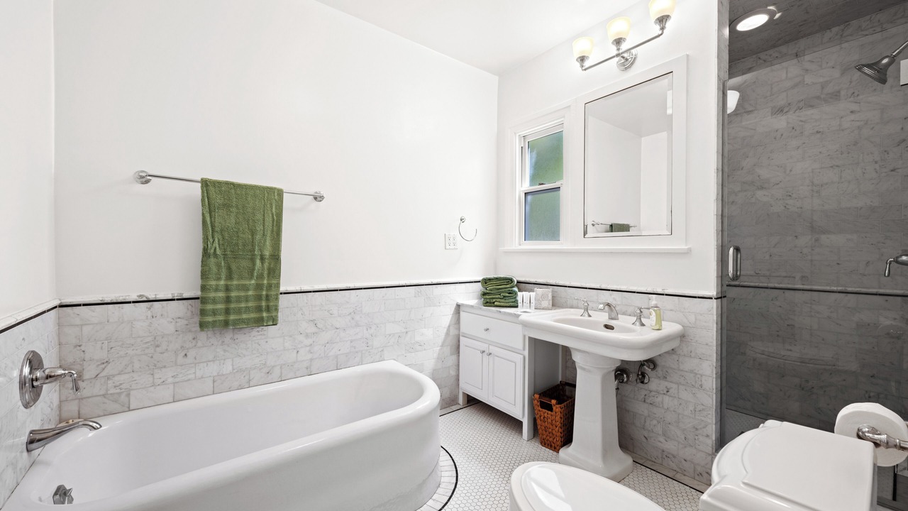 Photo of Bathroom in Melrose