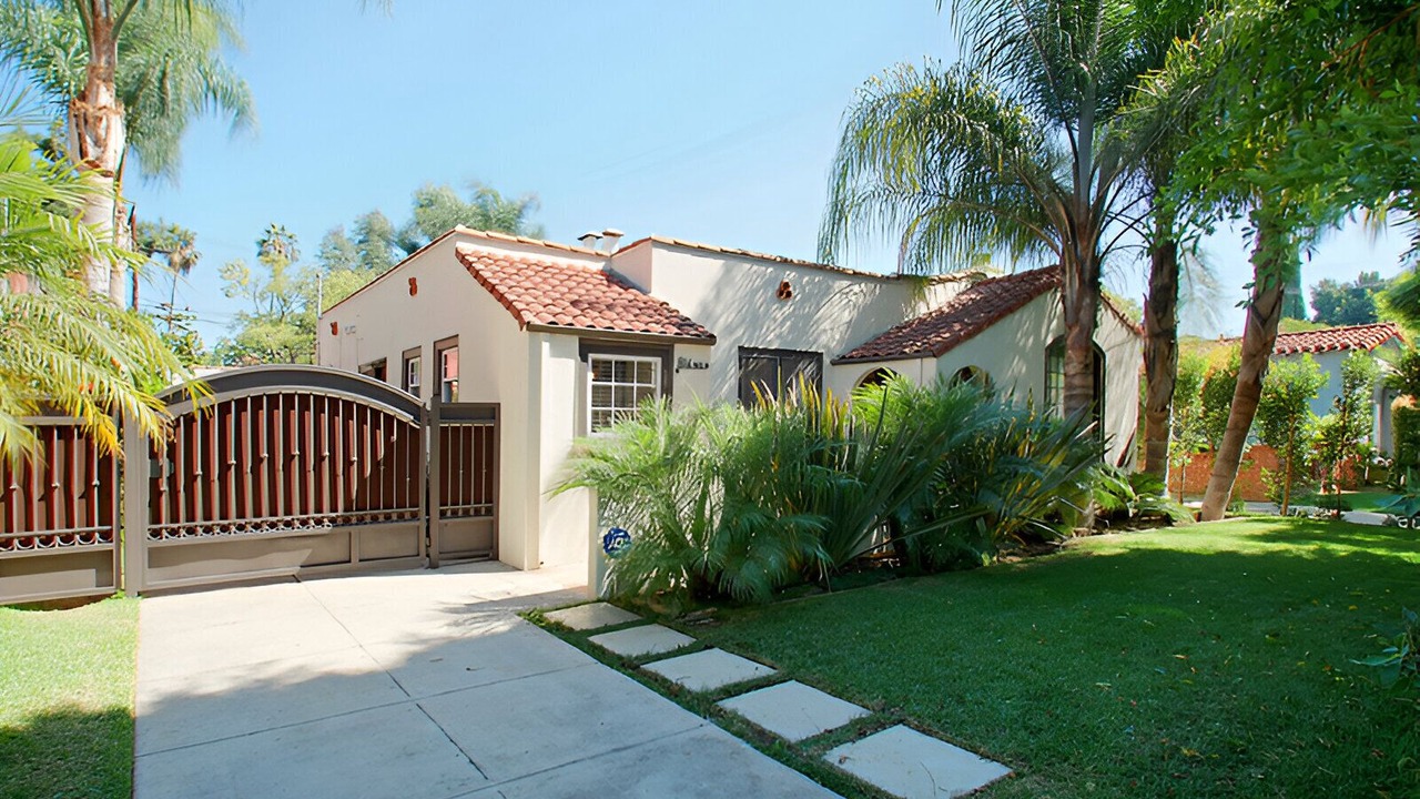 Photo of Outdoor in Melrose