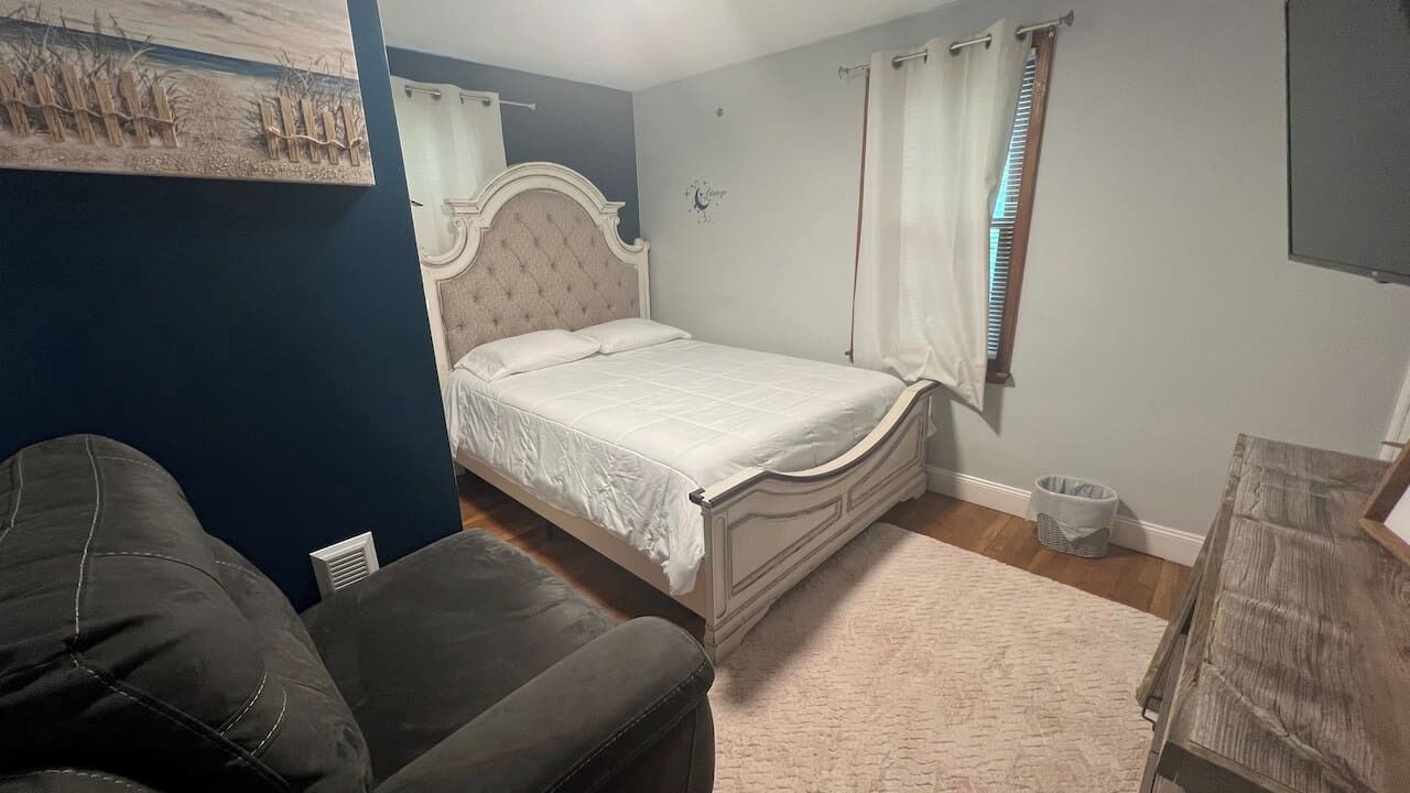Photo of Bedroom in Erie