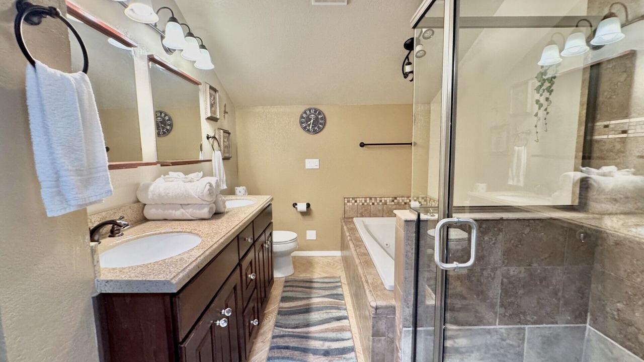 Photo of Bathroom in Whispering Forest