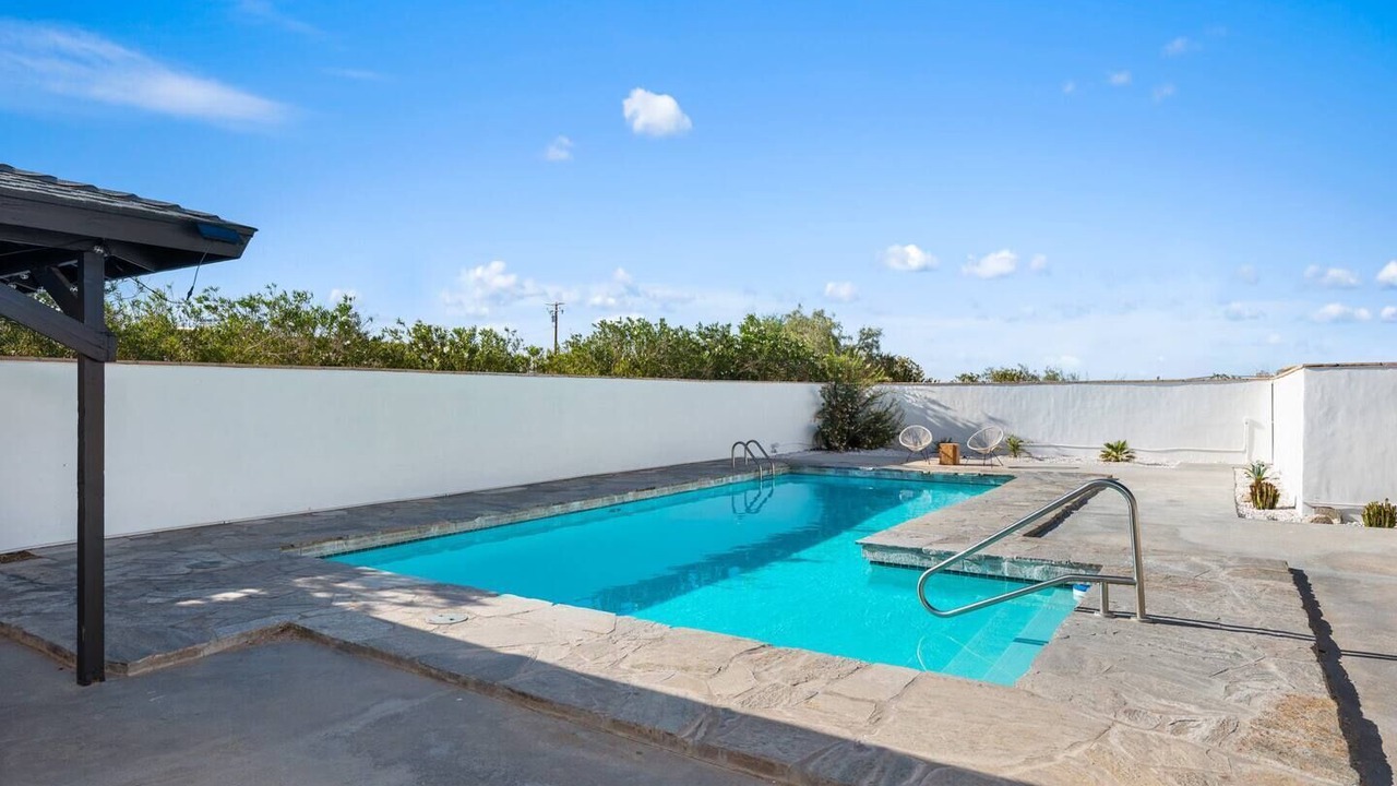 Photo of Outdoor in Panorama Heights