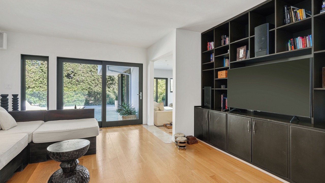 Photo of Livingroom in The Flats