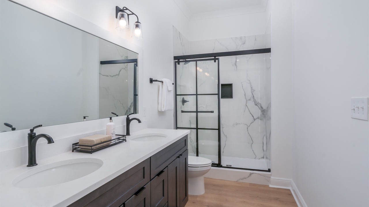Photo of Bathroom in Tuscaloosa