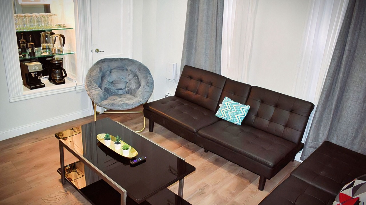 Photo of Livingroom in Elizabeth