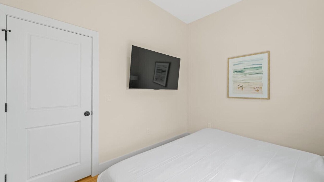 Photo of Bedroom in Communipaw