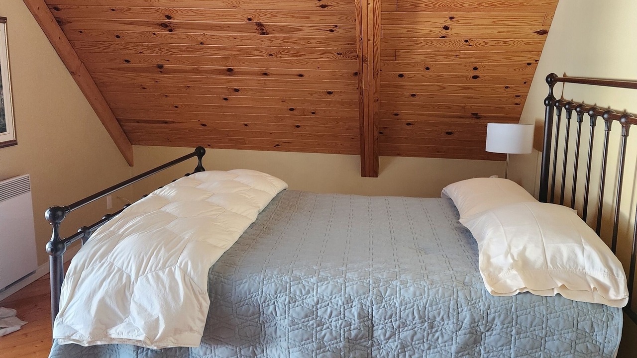 Photo of Bedroom in L'Anse-Saint-Jean