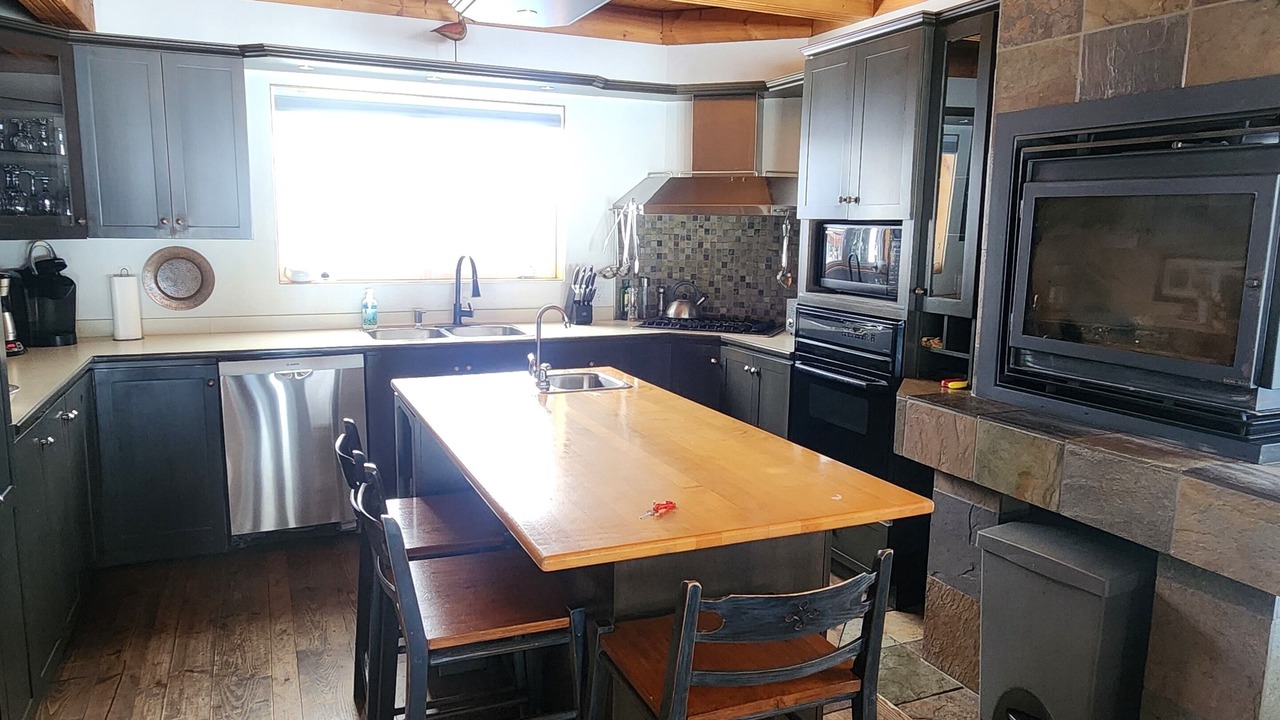 Photo of Kitchen in L'Anse-Saint-Jean