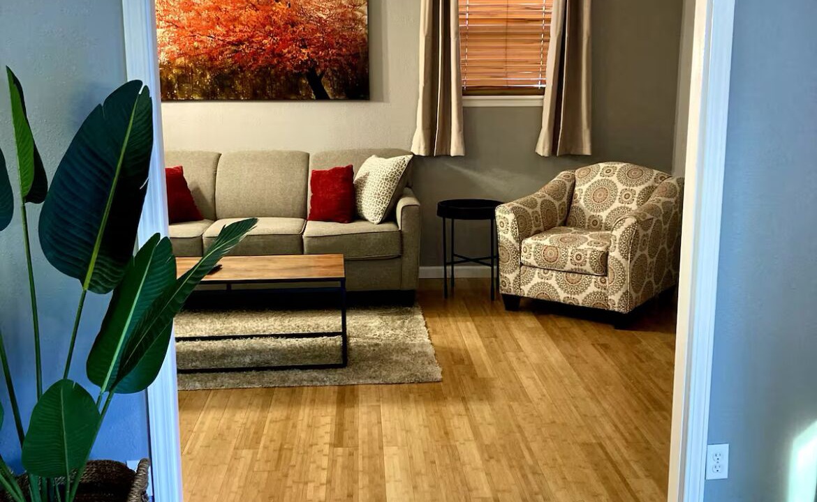 Photo of Livingroom in Hattiesburg