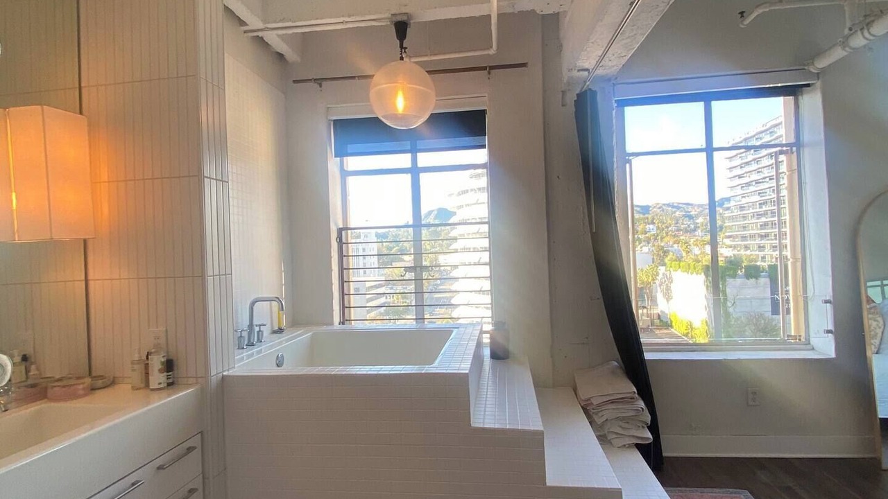 Photo of Bathroom in Hollywood