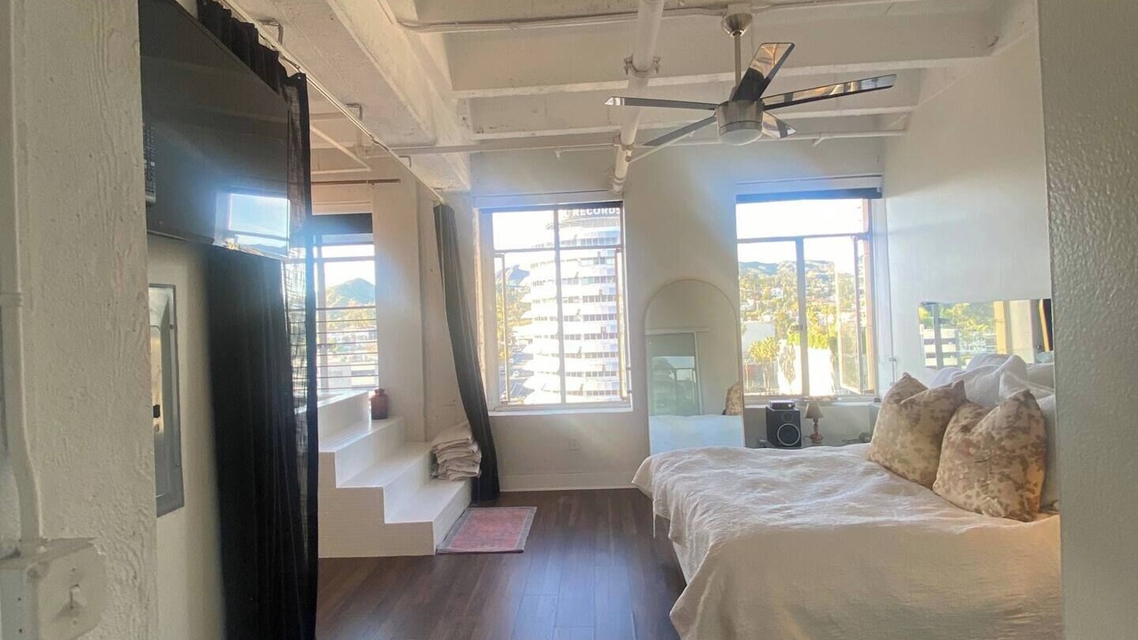 Photo of Bedroom in Hollywood
