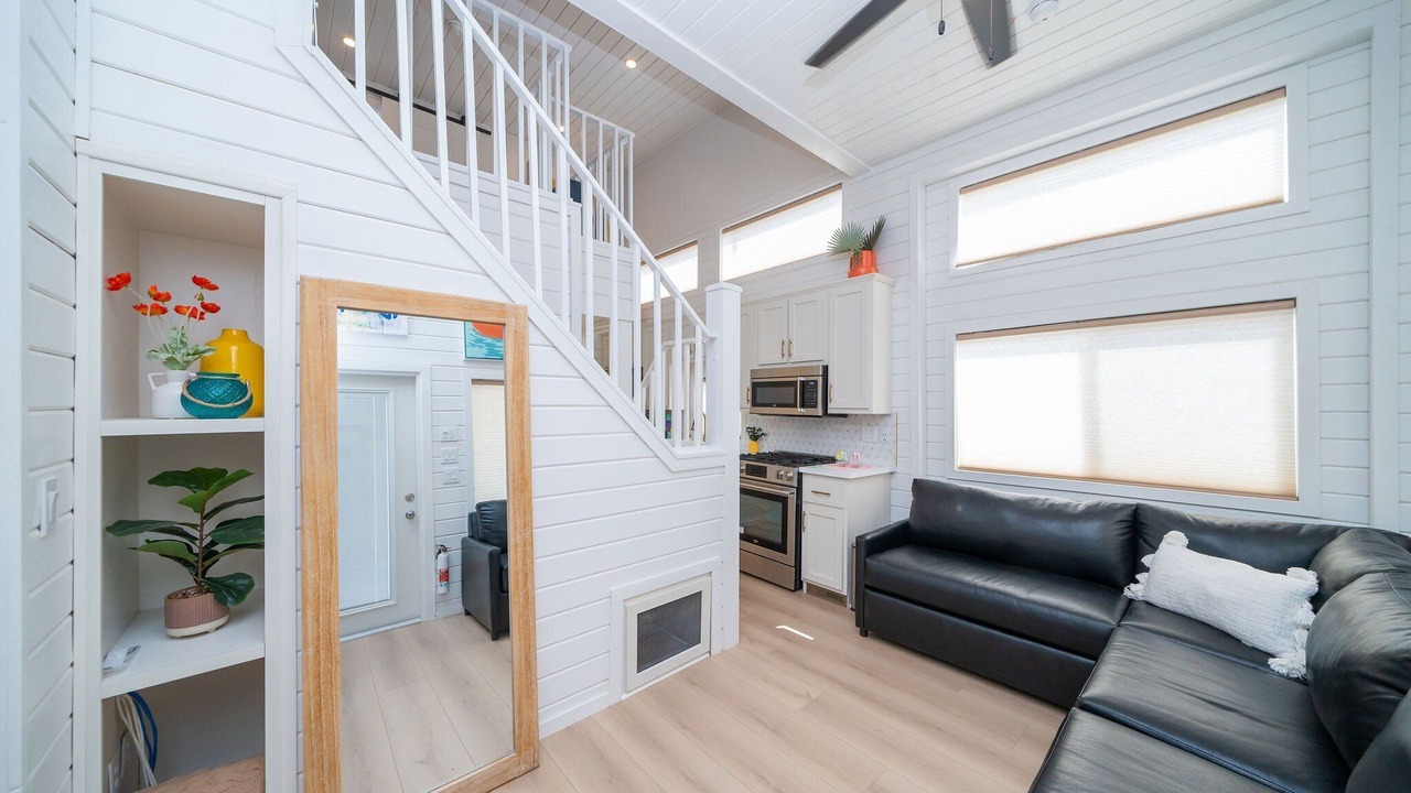 Photo of Livingroom in Parker Strip