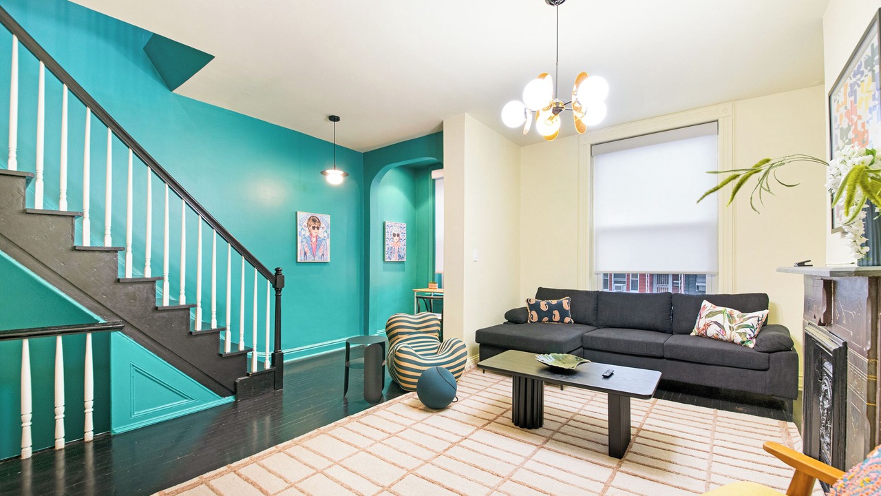 Photo of Livingroom in McGinley Square