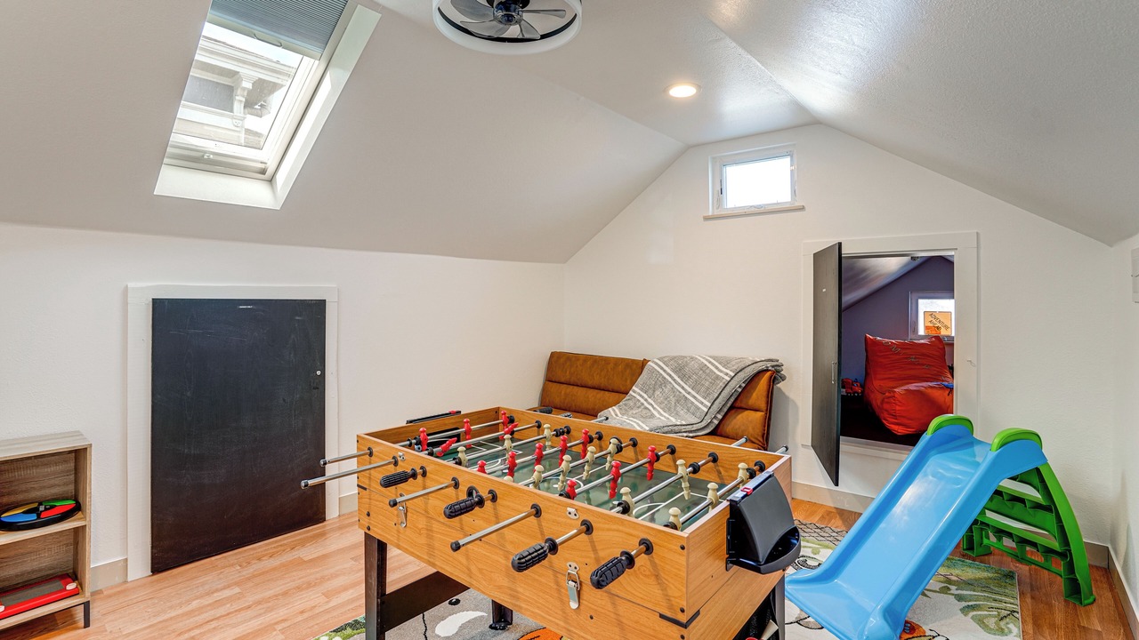 Photo of Bedroom in West Alameda