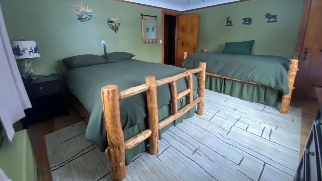 Photo of Bedroom in Conneaut