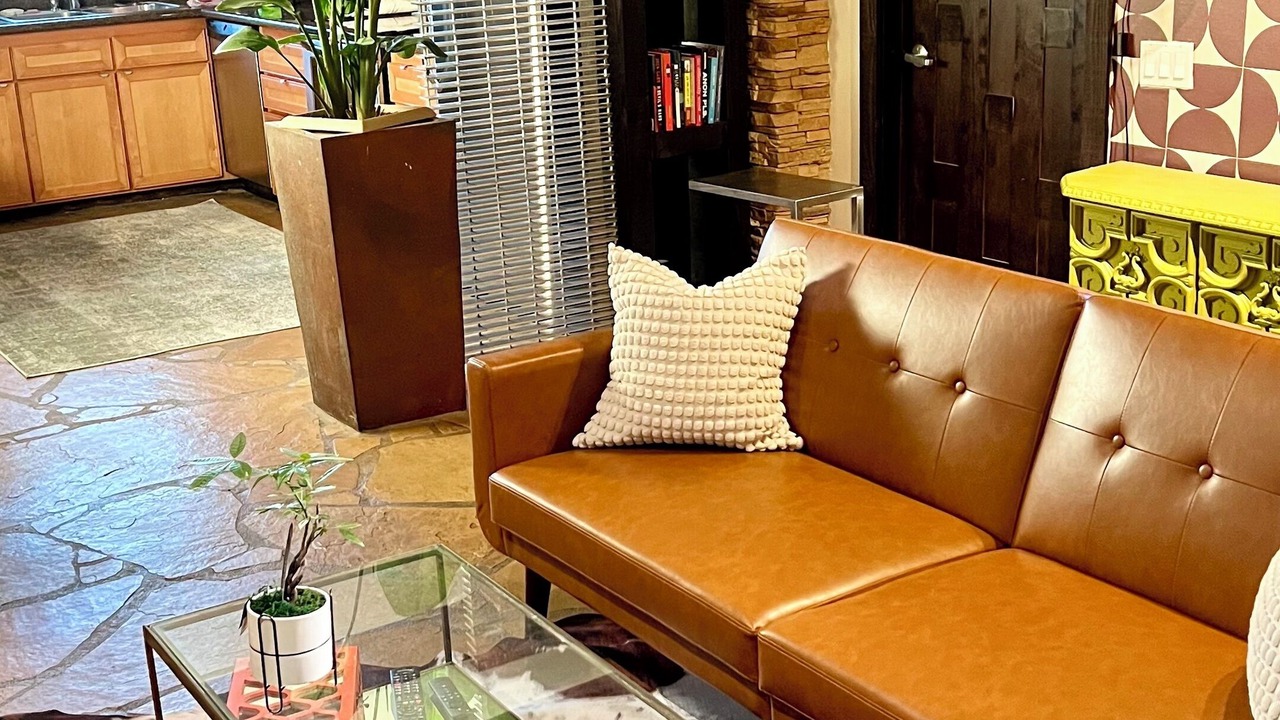 Photo of Livingroom in Uptown Design District