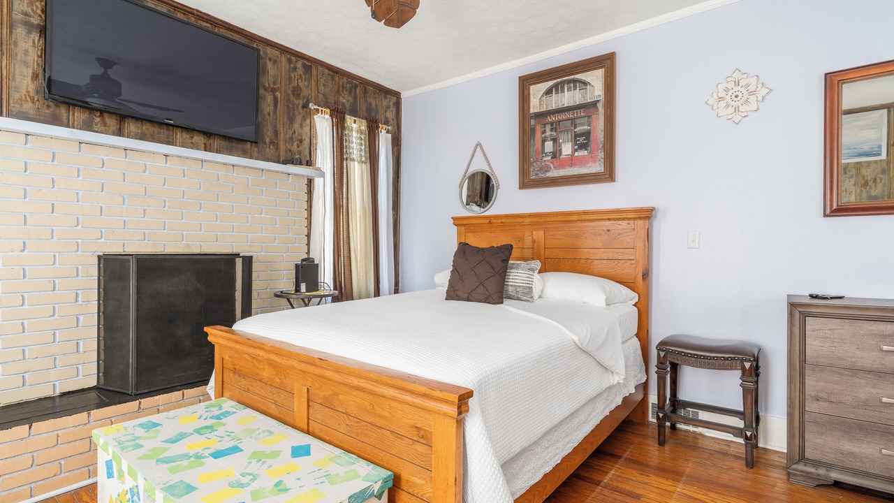 Photo of Bedroom in Wetumpka