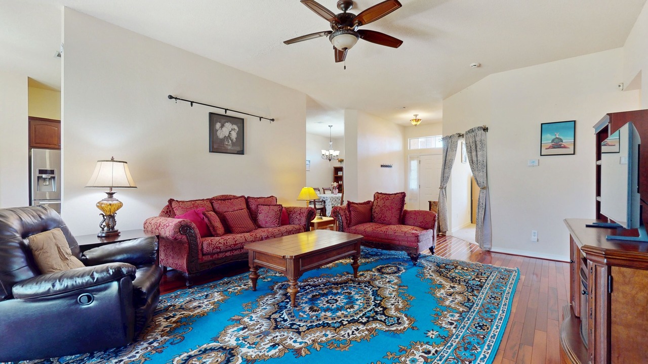 Photo of Livingroom in Ono Island