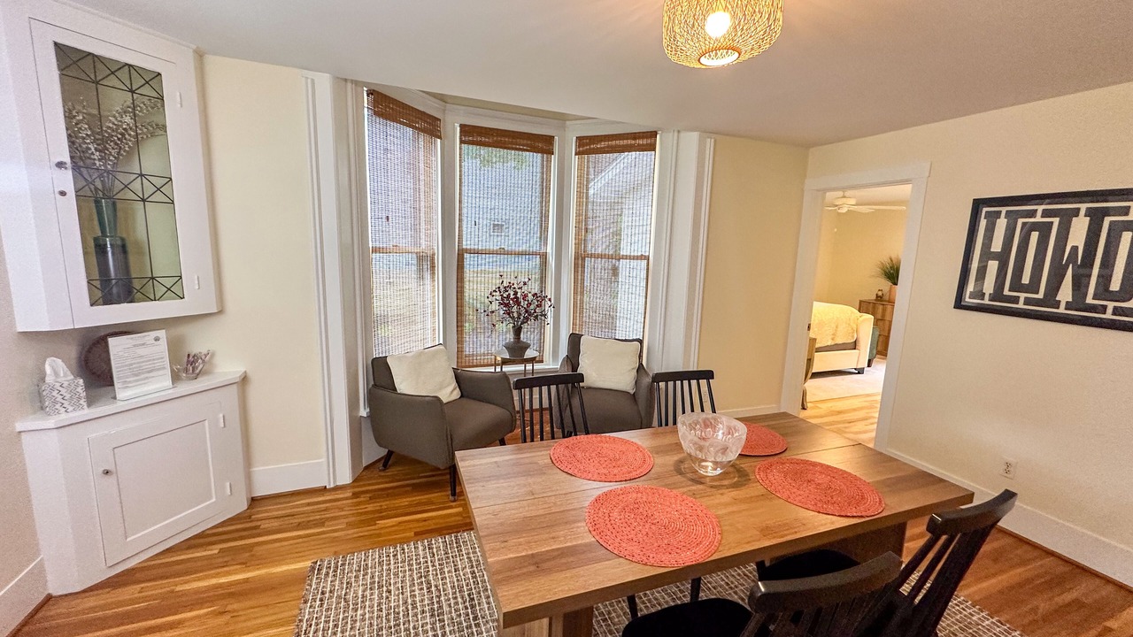 Photo of Bedroom in East Aurora