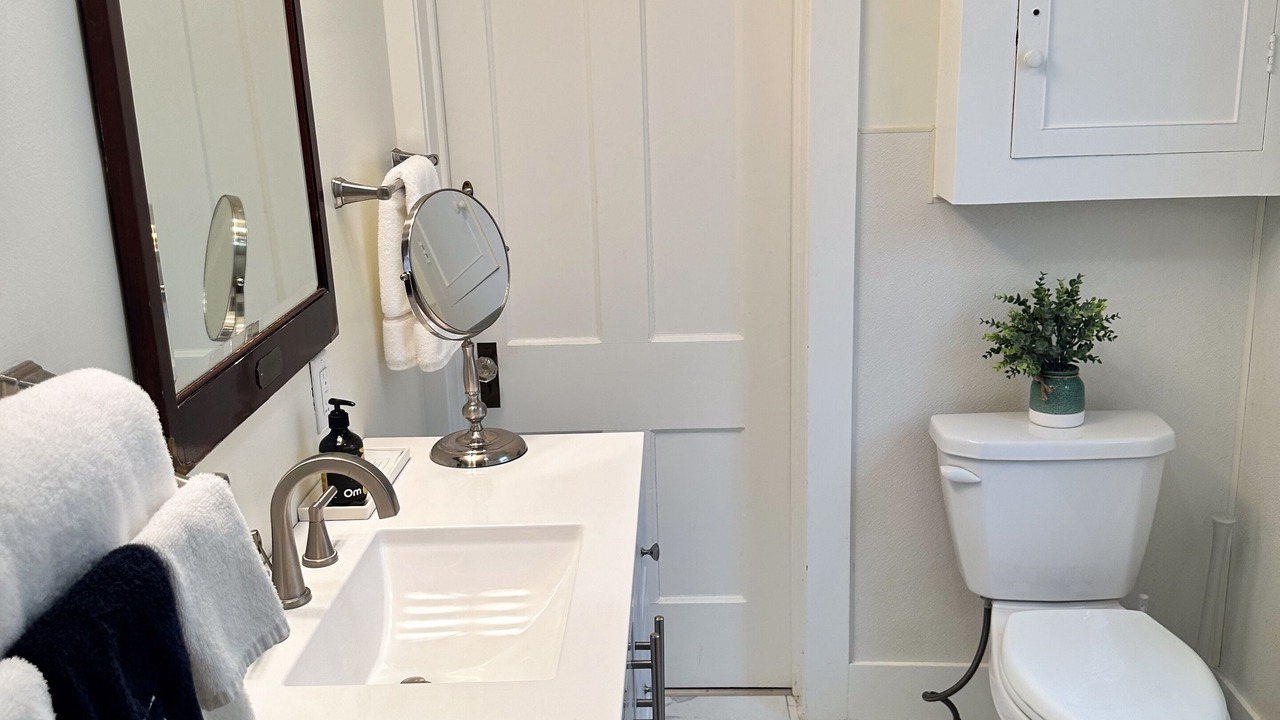 Photo of Bathroom in East Aurora
